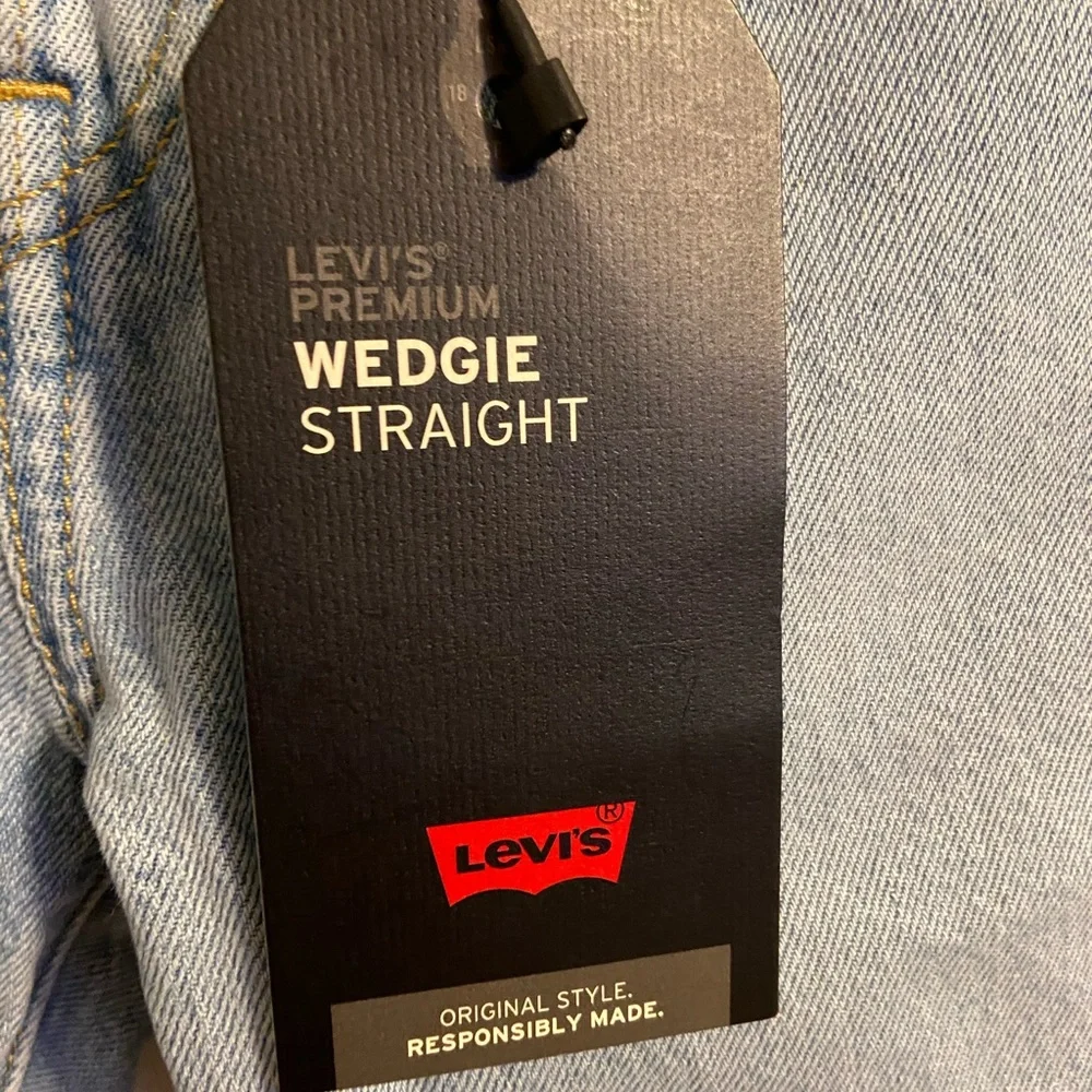 LEVI’S Wedgie Fit Straight Jeans - Picture 5 of 11